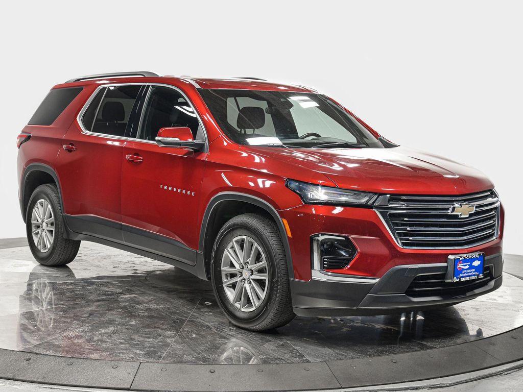 used 2023 Chevrolet Traverse car, priced at $31,498