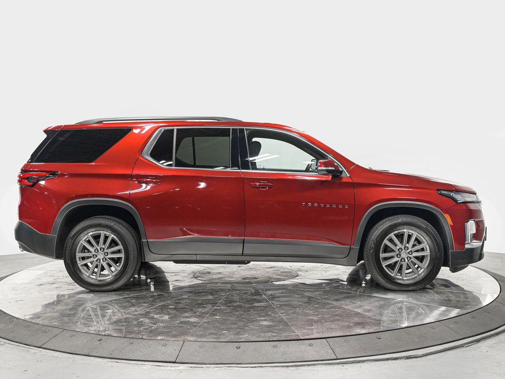 used 2023 Chevrolet Traverse car, priced at $31,498