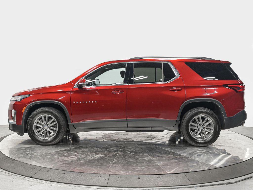 used 2023 Chevrolet Traverse car, priced at $31,498
