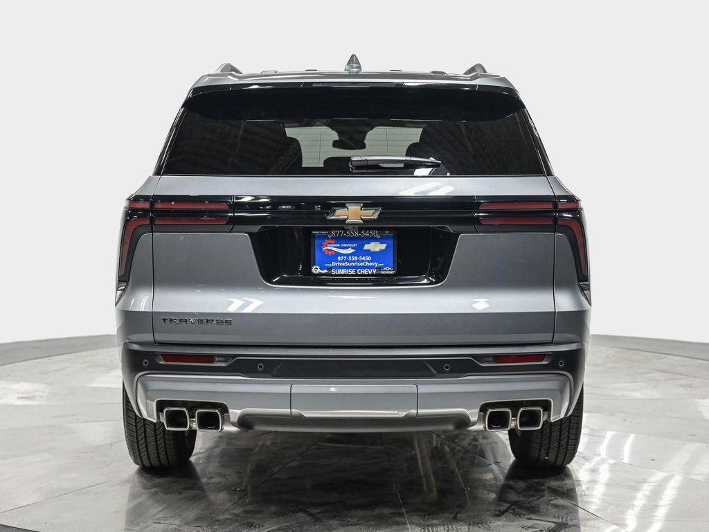 used 2025 Chevrolet Traverse car, priced at $39,990