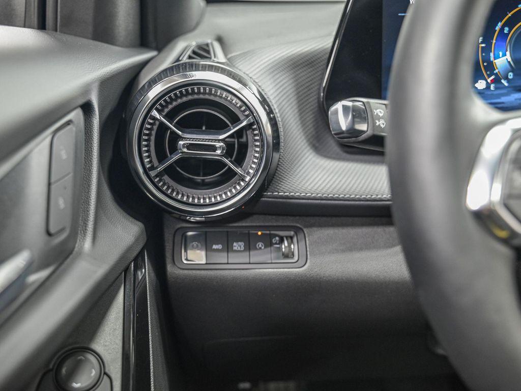 used 2025 Chevrolet Equinox car, priced at $29,450