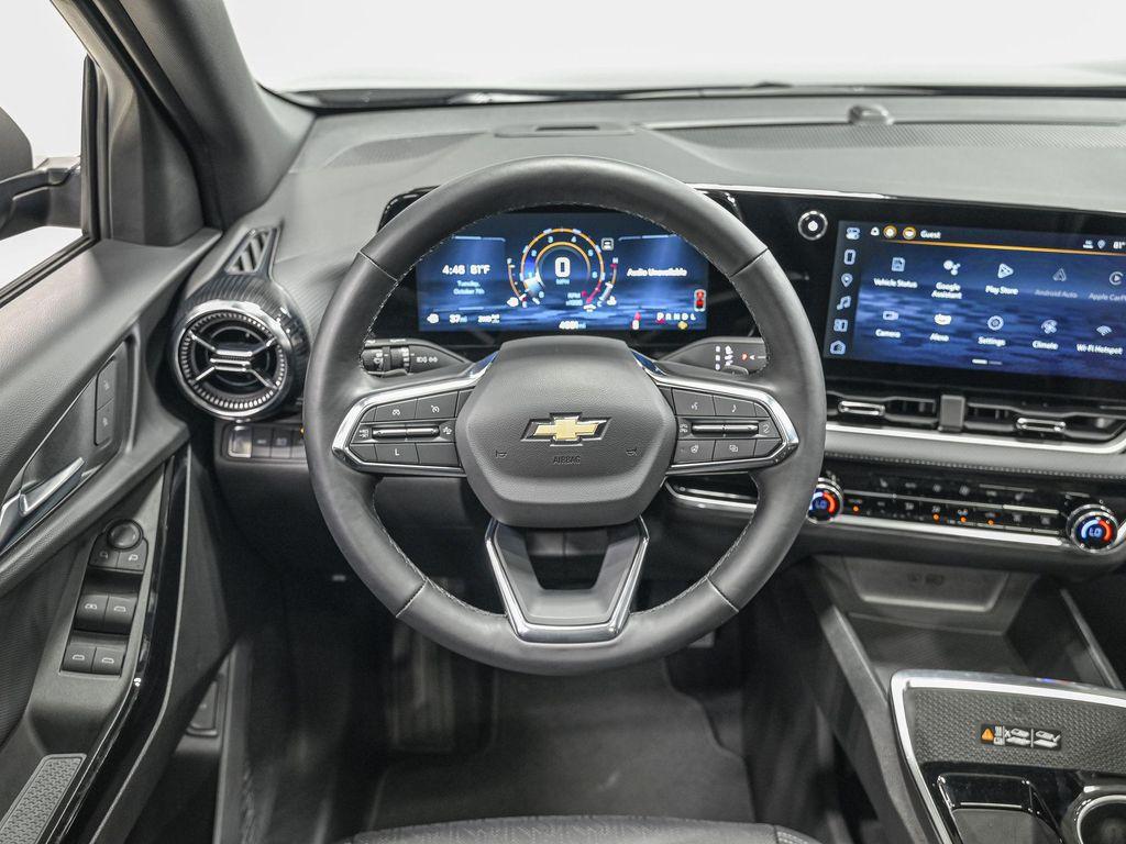 used 2025 Chevrolet Equinox car, priced at $29,450