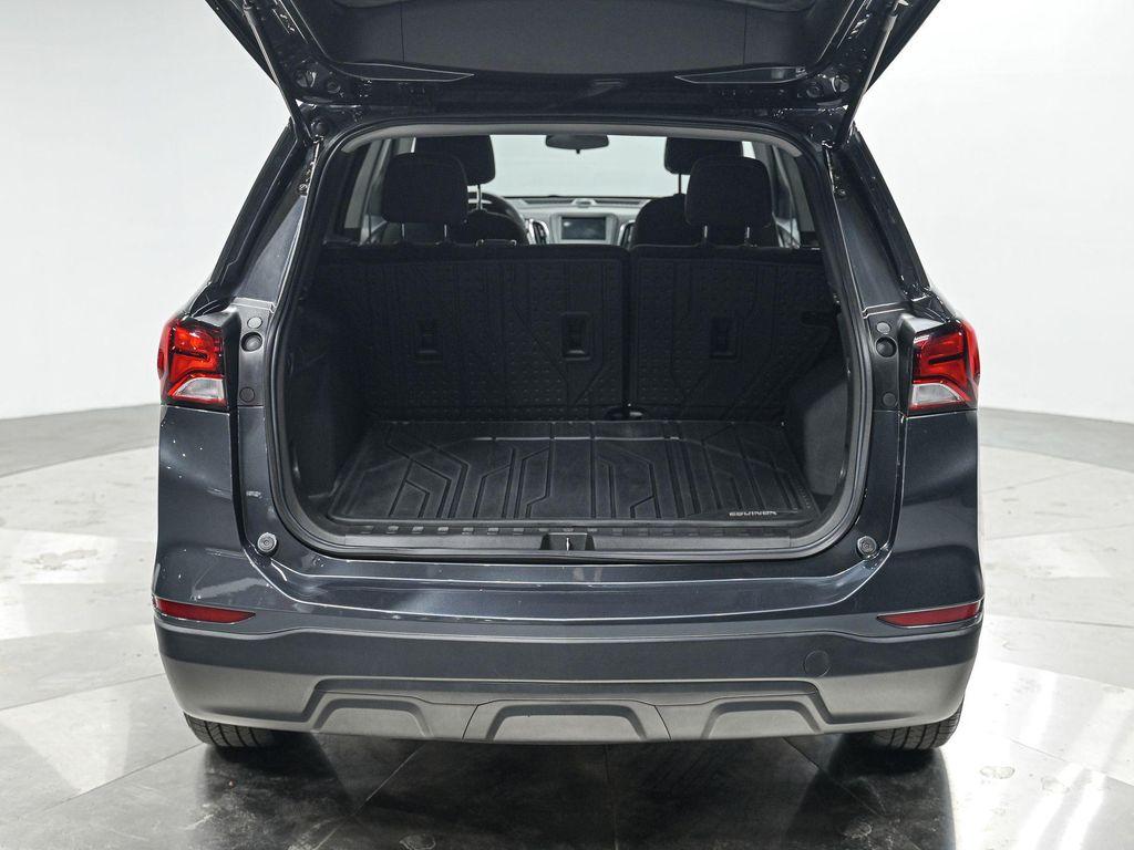 used 2022 Chevrolet Equinox car, priced at $18,990