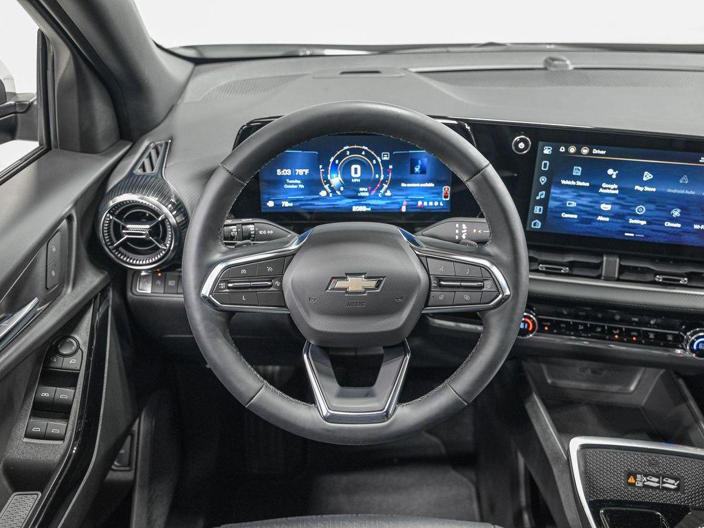 used 2025 Chevrolet Equinox car, priced at $27,899