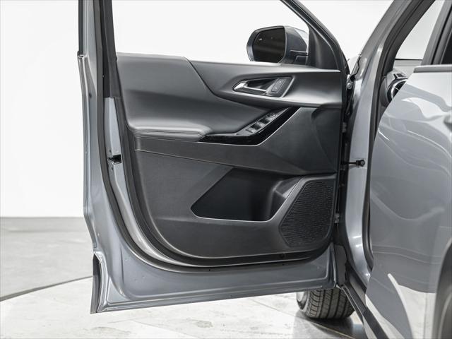 used 2025 Chevrolet Equinox car, priced at $29,240