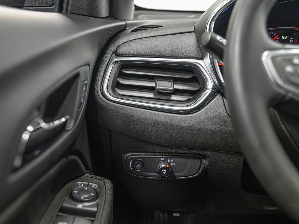 used 2023 Chevrolet Equinox car, priced at $21,828