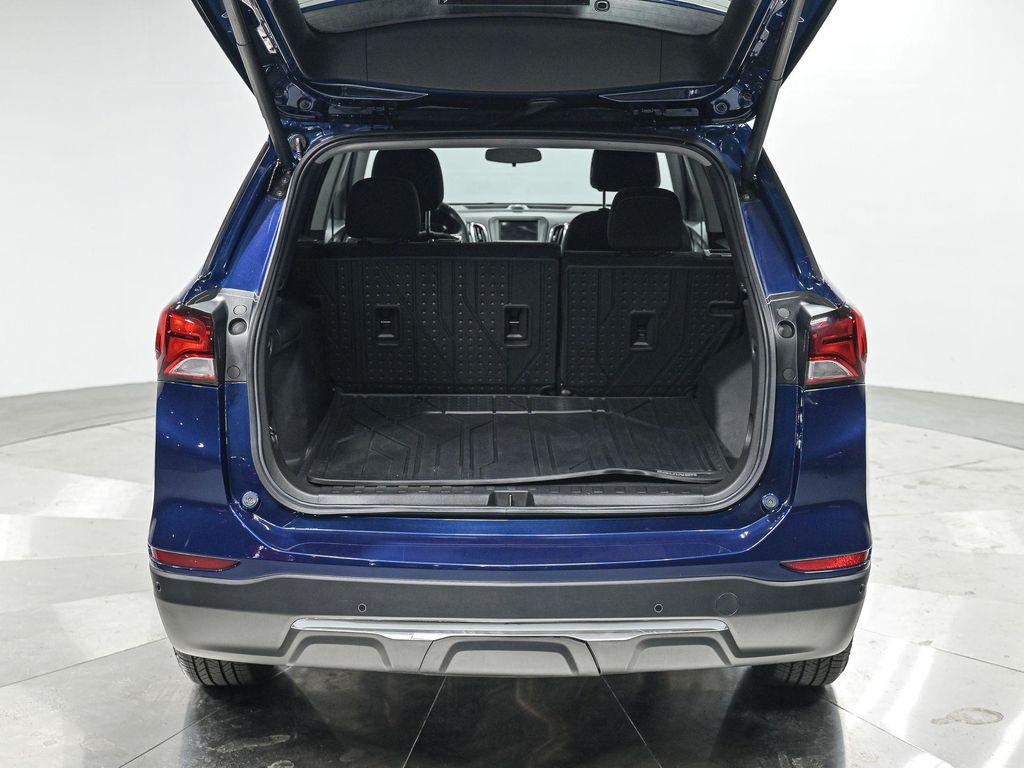 used 2022 Chevrolet Equinox car, priced at $21,450