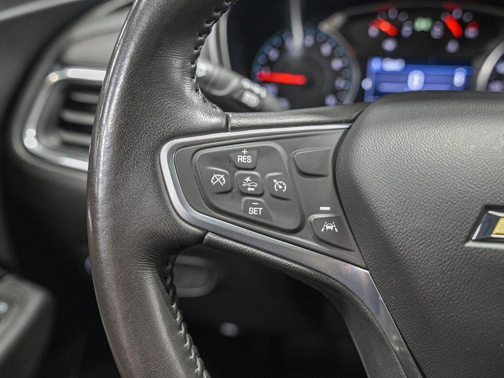 used 2022 Chevrolet Equinox car, priced at $21,450