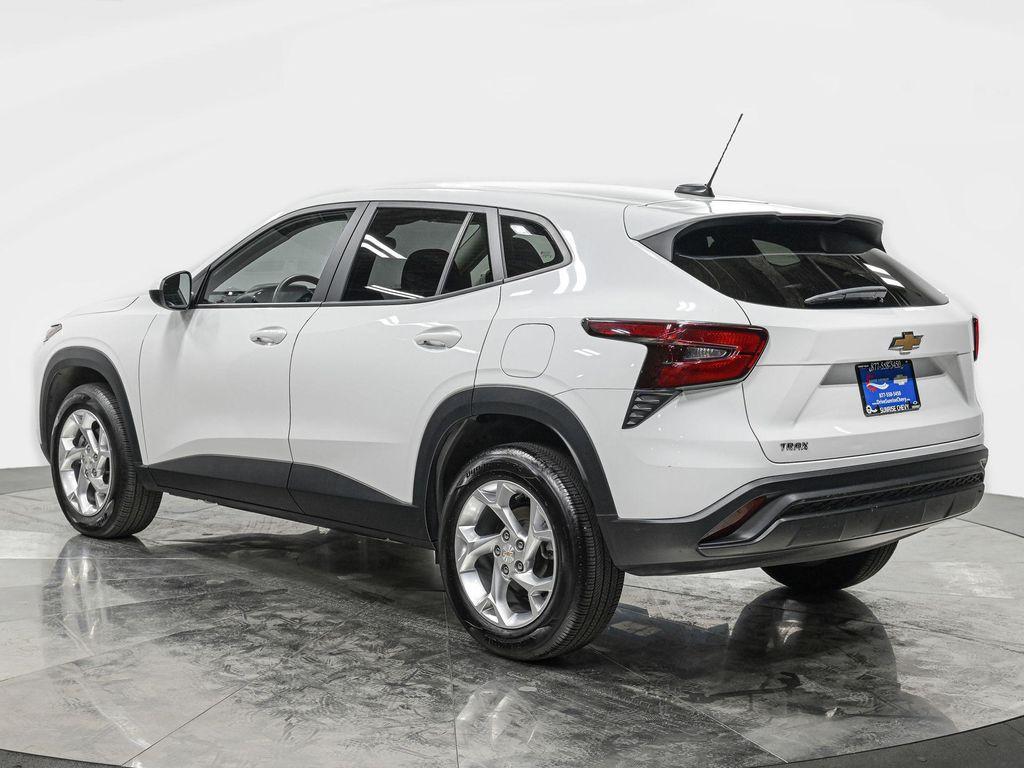 used 2024 Chevrolet Trax car, priced at $19,450