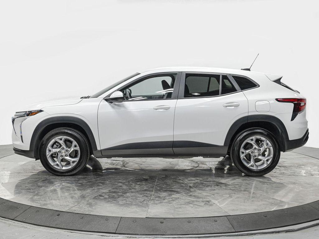 used 2024 Chevrolet Trax car, priced at $20,990