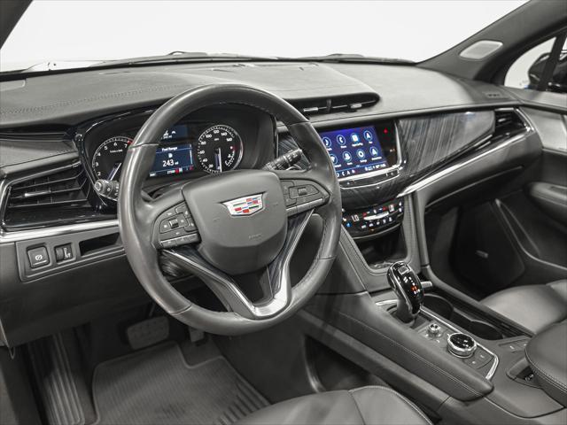 used 2025 Cadillac XT6 car, priced at $48,990