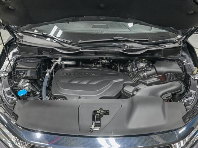 used 2024 Honda Odyssey car, priced at $35,450