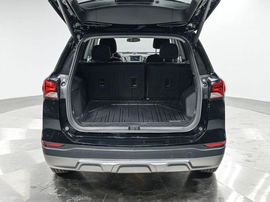 used 2024 Chevrolet Equinox car, priced at $21,740