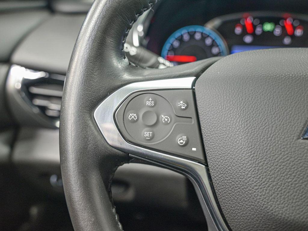 used 2022 Chevrolet Traverse car, priced at $28,450