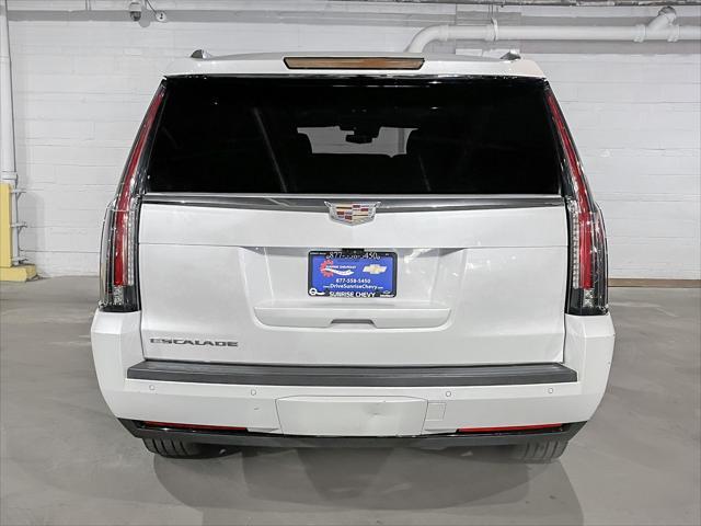 used 2020 Cadillac Escalade ESV car, priced at $46,740