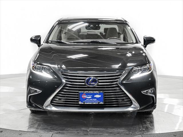 used 2018 Lexus ES 300h car, priced at $22,890