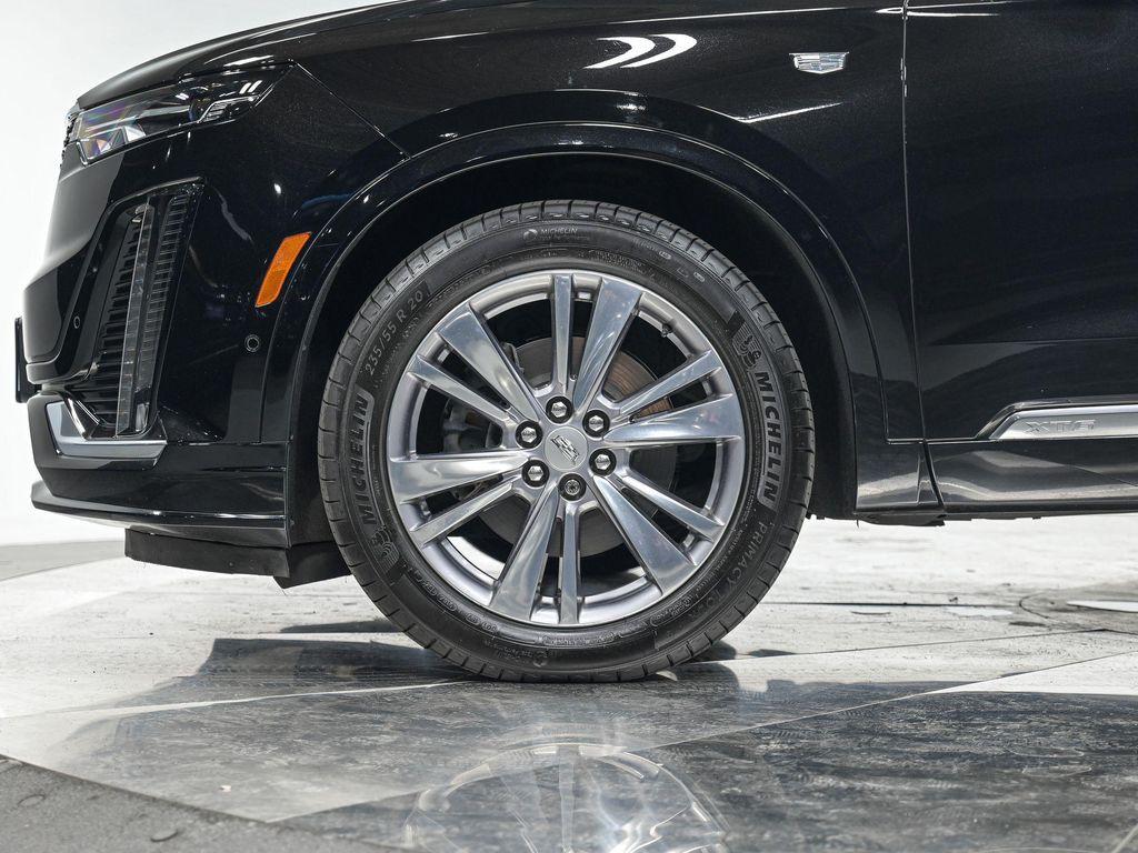 used 2023 Cadillac XT6 car, priced at $30,222