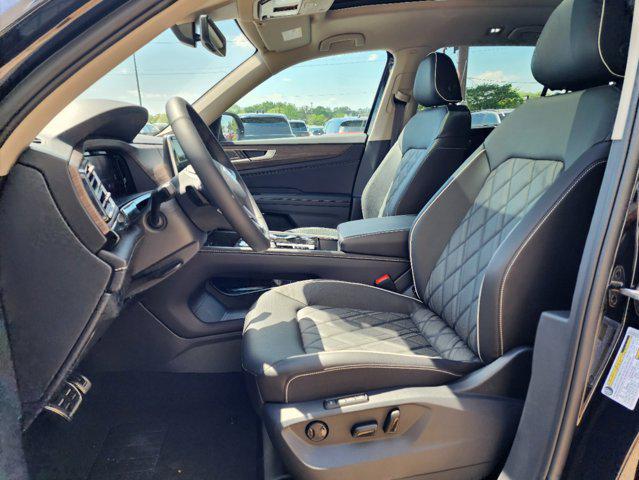 new 2025 Volkswagen Atlas car, priced at $53,356