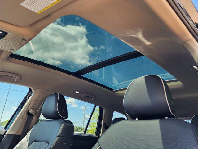 new 2025 Volkswagen Atlas car, priced at $53,356