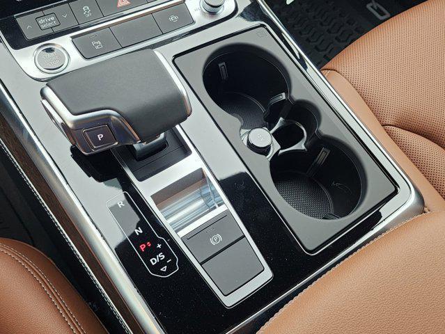 new 2025 Audi Q7 car, priced at $69,190