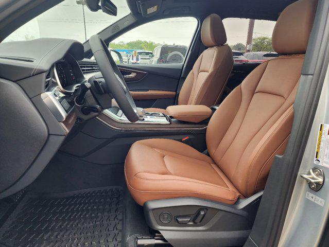new 2025 Audi Q7 car, priced at $69,190
