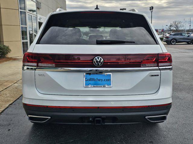 new 2025 Volkswagen Atlas car, priced at $48,806