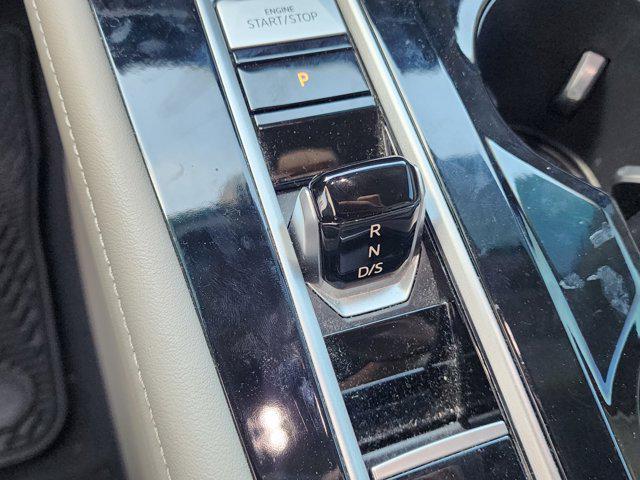 used 2024 Volkswagen Atlas car, priced at $40,495