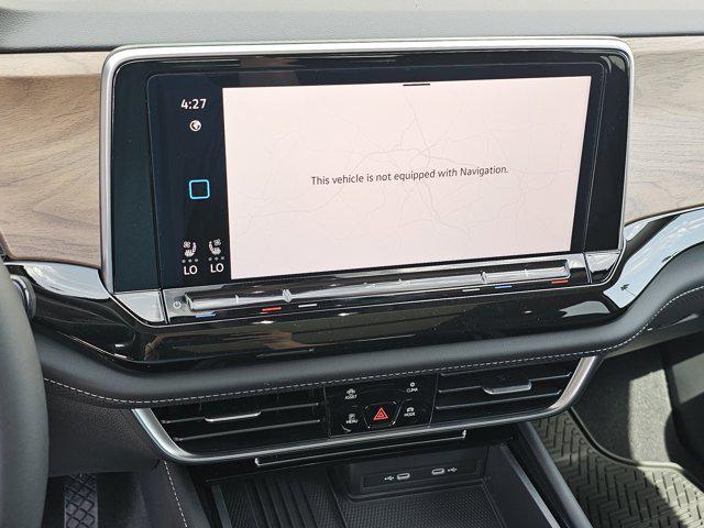 new 2025 Volkswagen Atlas car, priced at $45,656