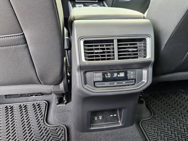 new 2025 Volkswagen Atlas car, priced at $45,656