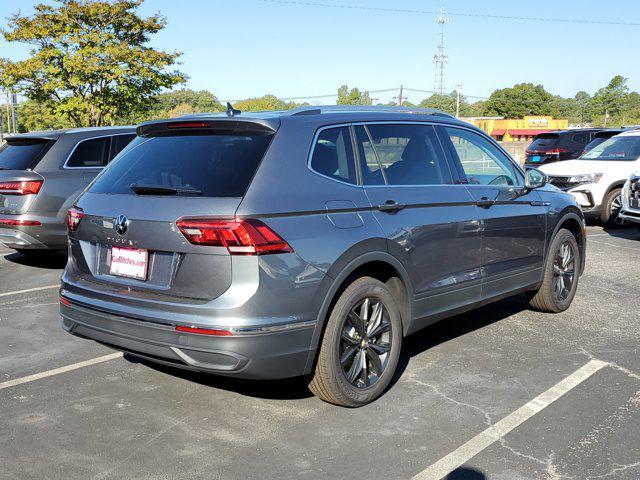 new 2024 Volkswagen Tiguan car, priced at $33,123