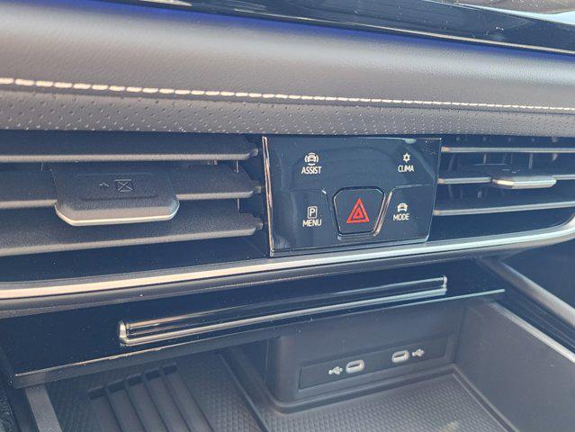 new 2025 Volkswagen Atlas car, priced at $49,046