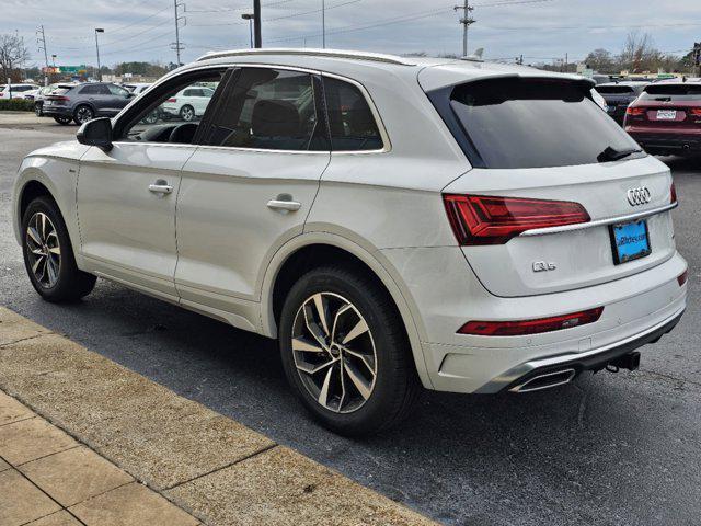 new 2025 Audi Q5 car, priced at $56,185