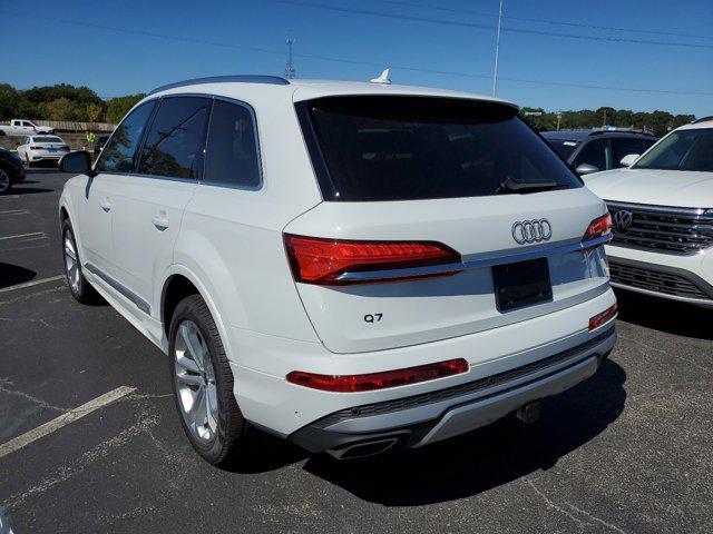 new 2025 Audi Q7 car, priced at $75,655