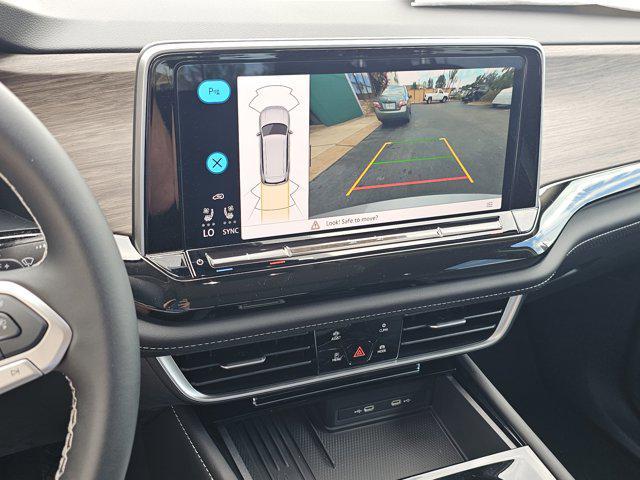 new 2025 Volkswagen Atlas car, priced at $48,351