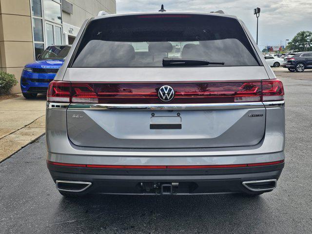 new 2025 Volkswagen Atlas car, priced at $48,351