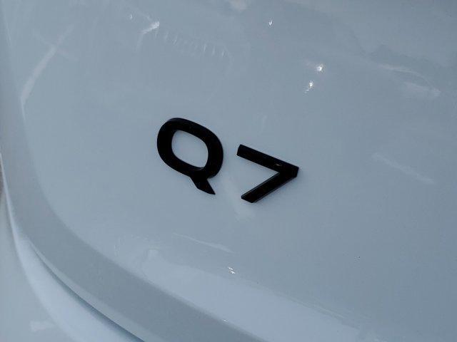 new 2025 Audi Q7 car, priced at $67,450