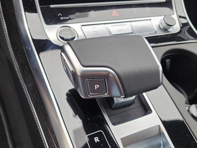 new 2025 Audi Q7 car, priced at $83,700