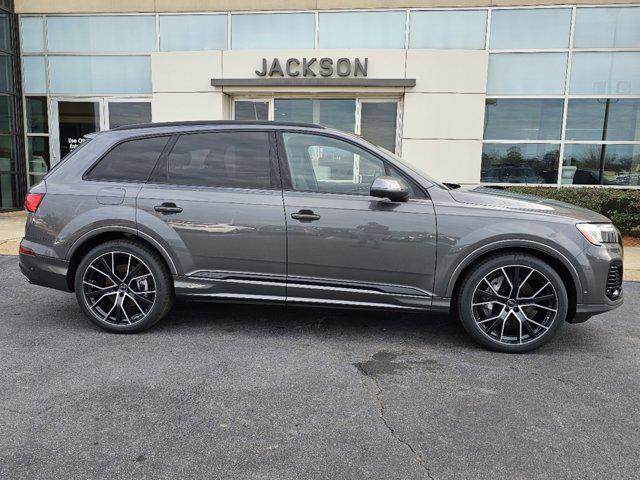 new 2025 Audi Q7 car, priced at $83,900