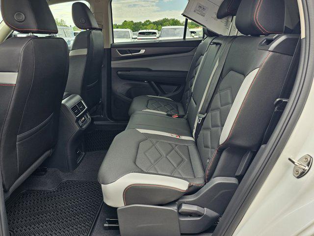new 2025 Volkswagen Atlas car, priced at $47,326
