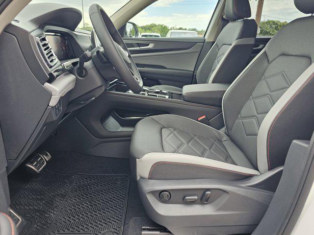new 2025 Volkswagen Atlas car, priced at $47,326