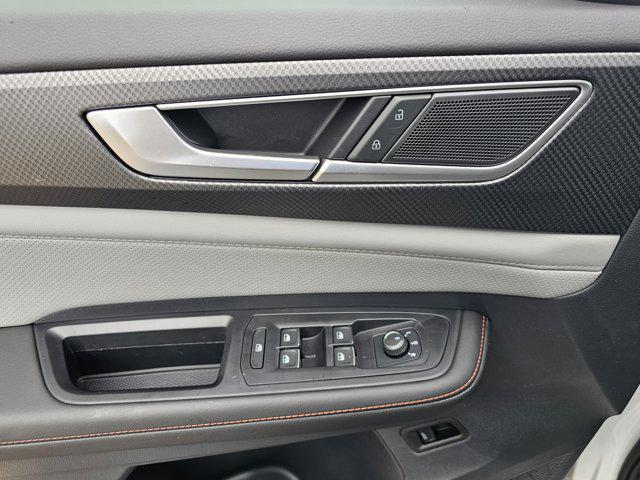 new 2025 Volkswagen Atlas car, priced at $49,826