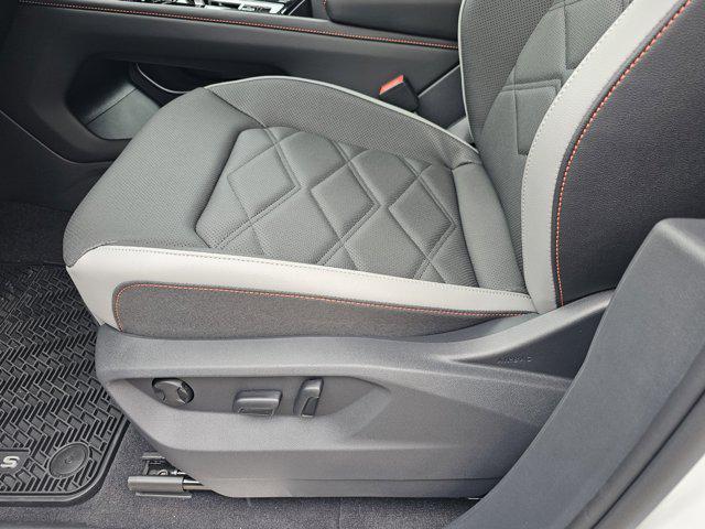 new 2025 Volkswagen Atlas car, priced at $49,826