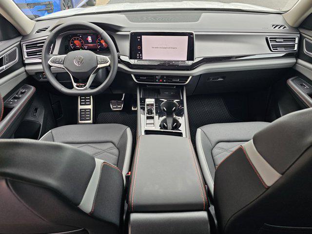 new 2025 Volkswagen Atlas car, priced at $49,826