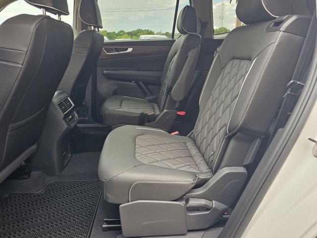 new 2025 Volkswagen Atlas car, priced at $57,006