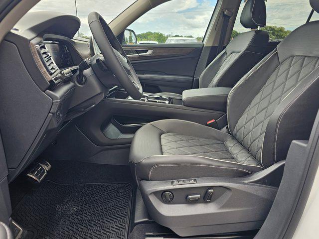 new 2025 Volkswagen Atlas car, priced at $57,006