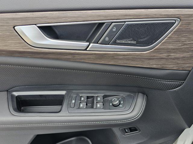 new 2025 Volkswagen Atlas car, priced at $57,006