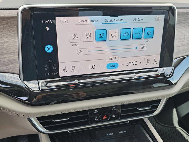 new 2025 Volkswagen Atlas car, priced at $50,351