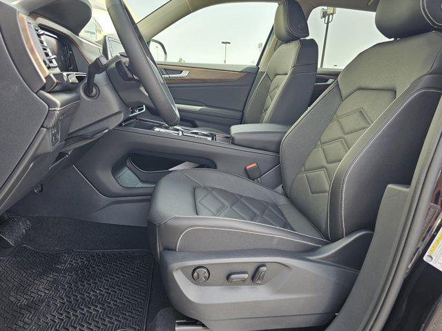 new 2025 Volkswagen Atlas car, priced at $45,283