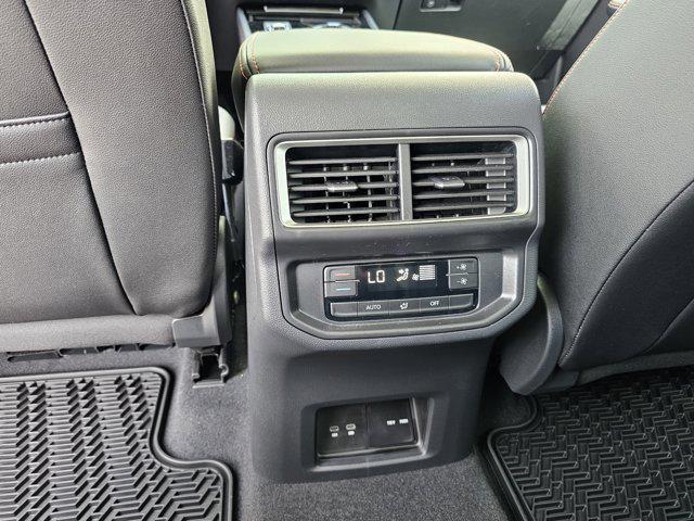 new 2025 Volkswagen Atlas car, priced at $48,806