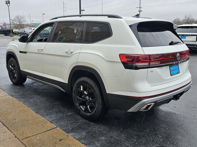 new 2025 Volkswagen Atlas car, priced at $46,576